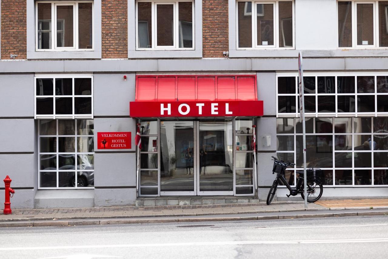 Milling Gestus Hotel 3*